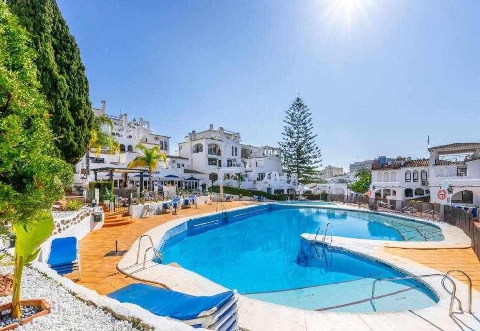 797 Hr - Pueblo Evita- Andalusian Apartment With Terrace. Benalmádena Buitenkant foto