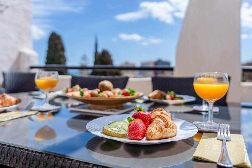 797 Hr - Pueblo Evita- Andalusian Apartment With Terrace. Benalmádena Buitenkant foto