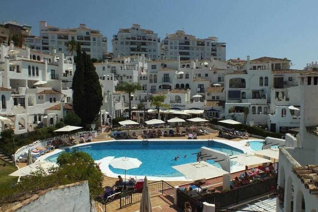 797 Hr - Pueblo Evita- Andalusian Apartment With Terrace. Benalmádena Buitenkant foto